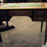 229 1163 WRITING DESK